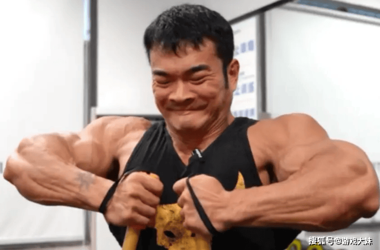 终于有品牌找他带货一晚上卖出上百万bsport体育李维刚假牛肉事件后(图2)