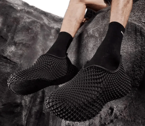 量产启幕:十年磨一剑足下重塑未来Bsports必一体育3D打印鞋(图2) 量产启幕:十年磨一剑足下重塑未来Bsports必一体育3D打印鞋(图2)